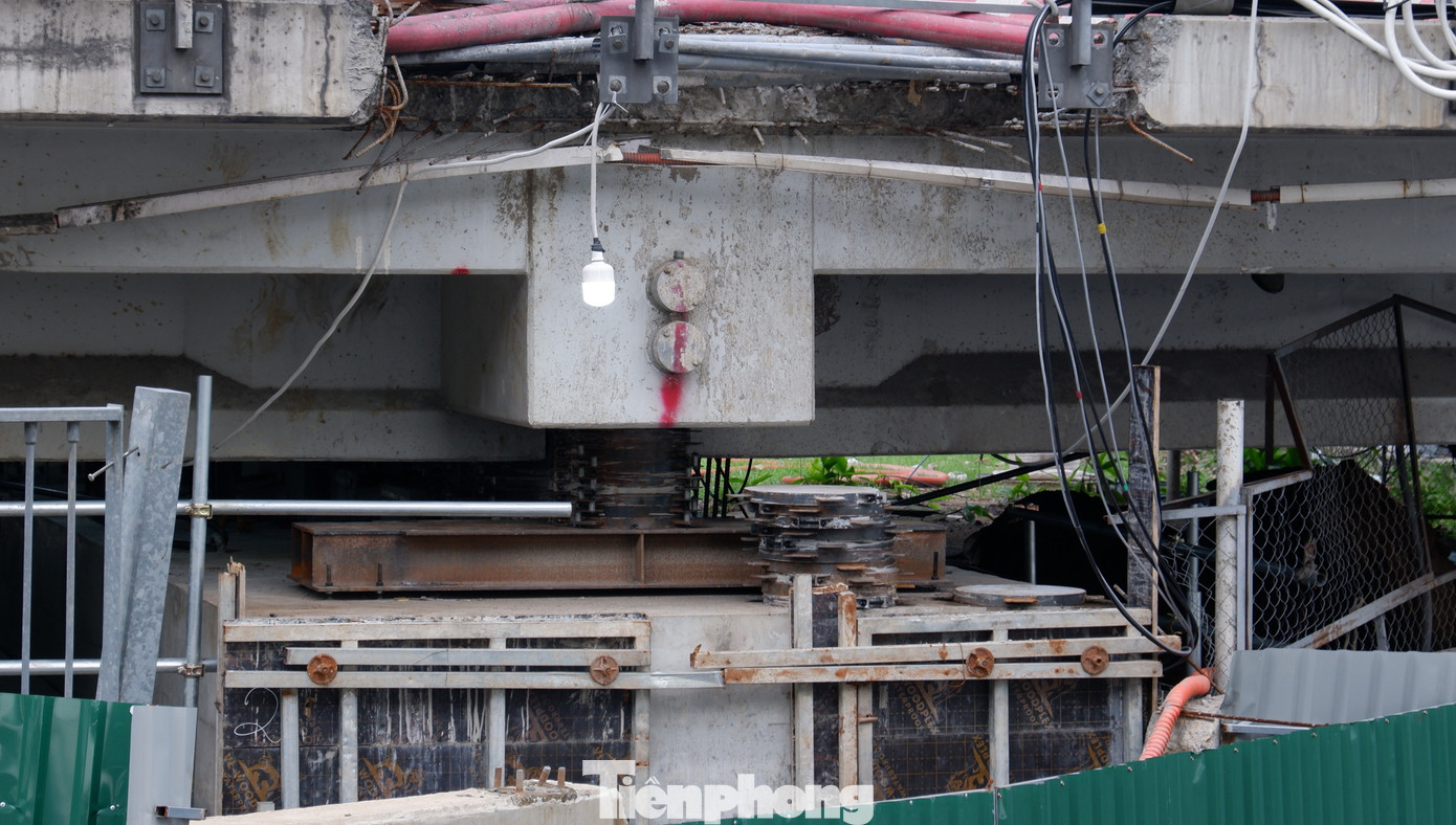 Hiện trạng cầu Bình Triệu 1 sau gần 3 tuần 'thần đèn' nâng tĩnh không - Ảnh 4