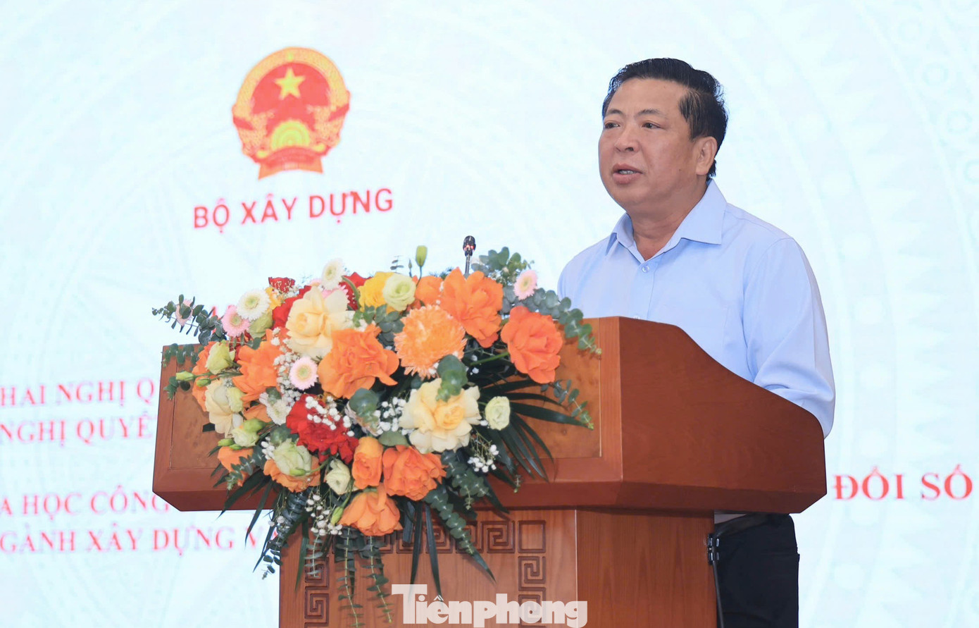 Bộ trưởng Xây dựng cảnh báo việc dùng cát biển để làm đường, xây nhà - Ảnh 1