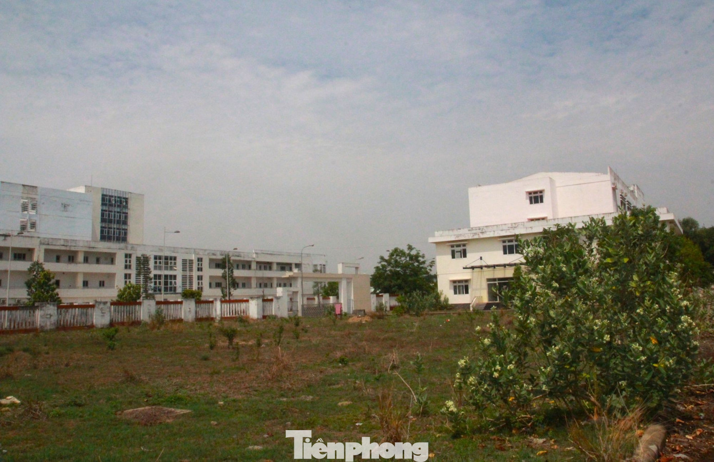 Cận cảnh bệnh viện 250 tỷ đồng tại TPHCM bị bỏ hoang nhiều năm - Ảnh 14