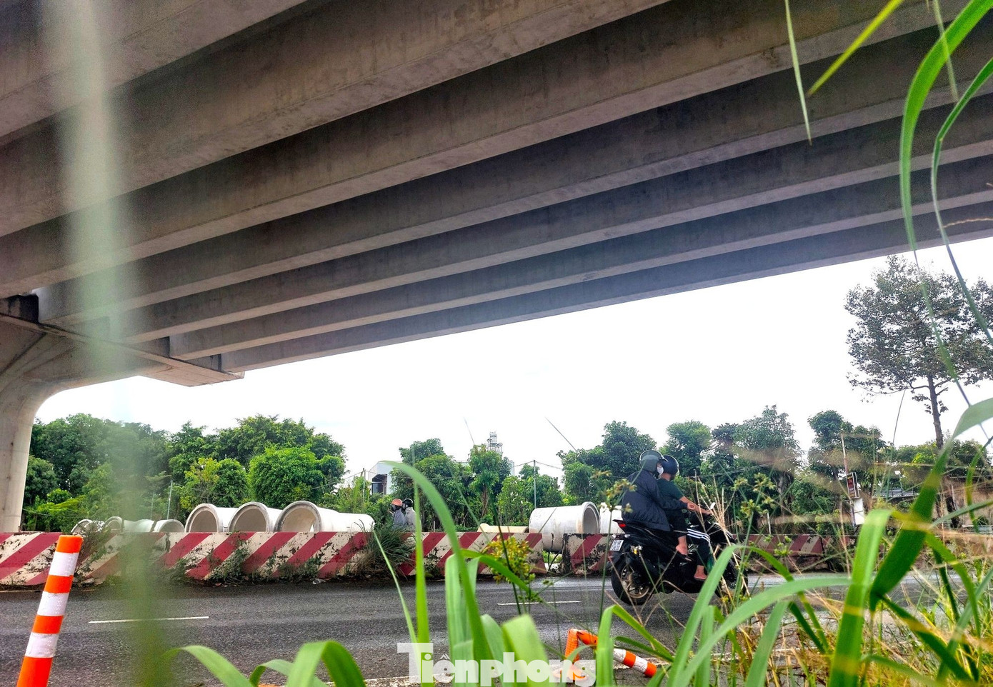 Lộ diện cầu vượt Vành đai 3 đầu tiên qua đường đô thị ở TPHCM - Ảnh 9