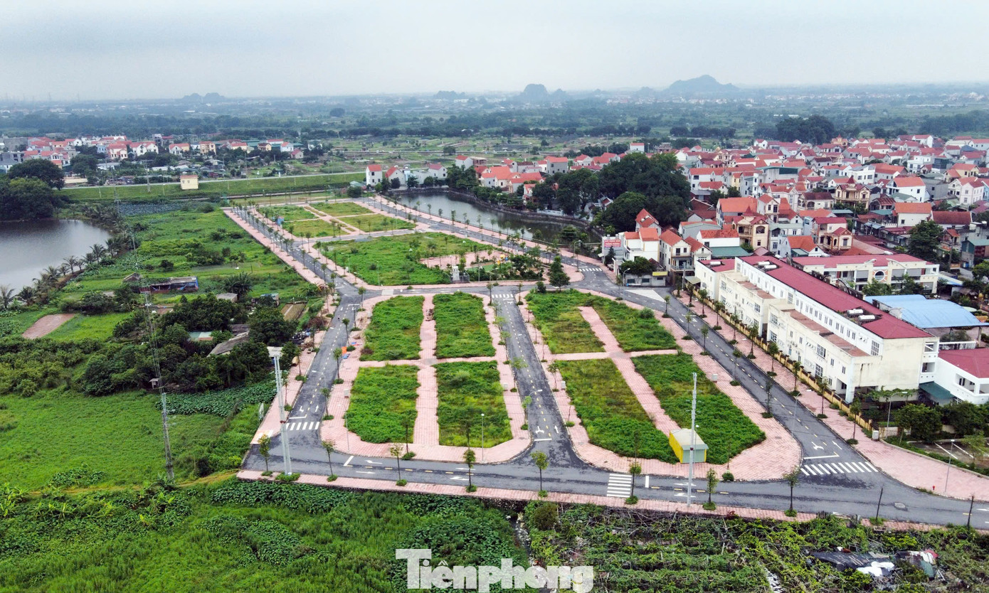 Bảng giá đất 'nóng' đang đẩy giá nhà ở neo cao - Ảnh 2