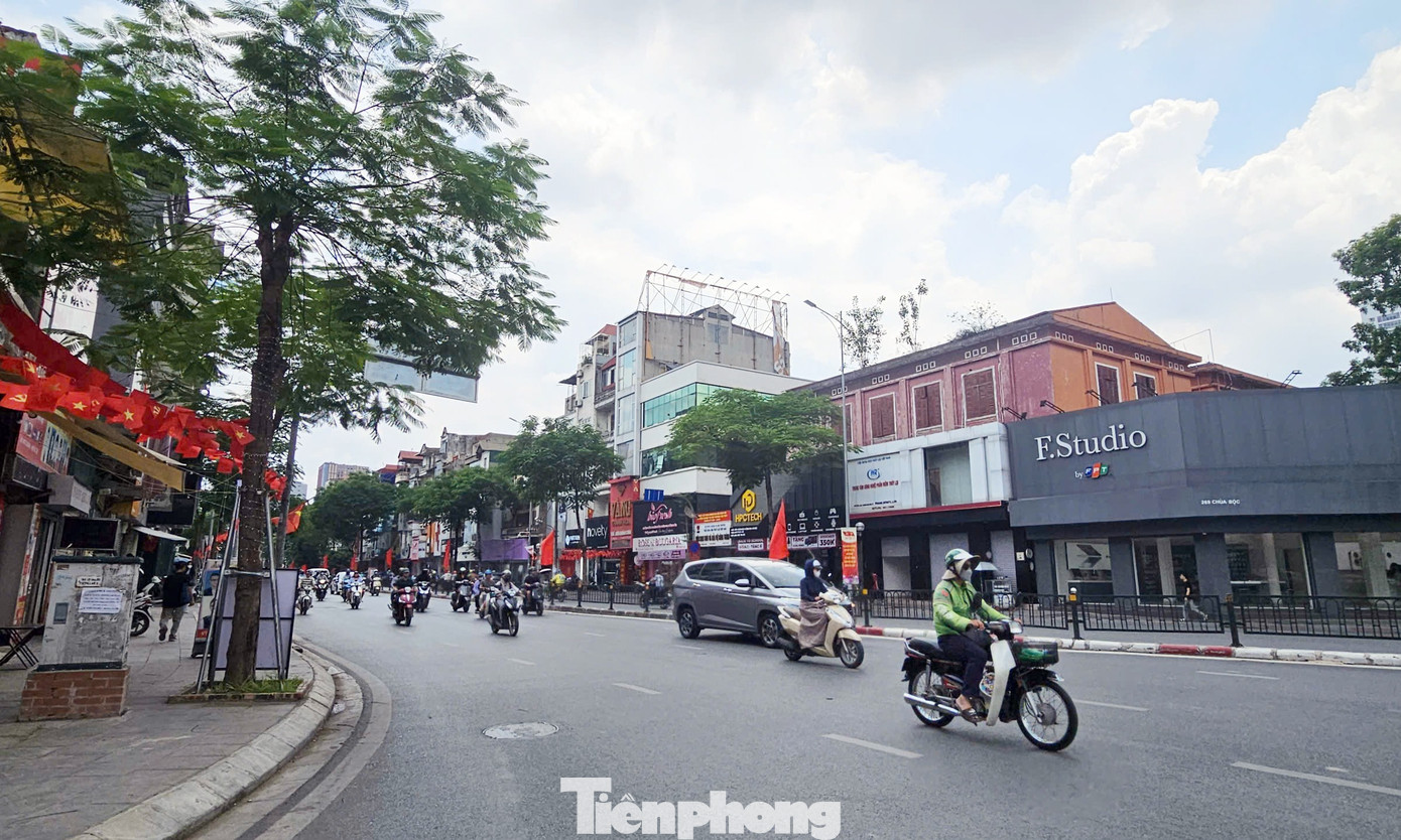 Không phải phố cổ, những tuyến đường ở Hà Nội có giá nhà phố rao bán vượt 1 tỷ đồng/m2 - Ảnh 3