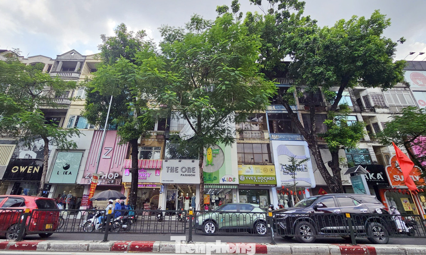Không phải phố cổ, những tuyến đường ở Hà Nội có giá nhà phố rao bán vượt 1 tỷ đồng/m2 - Ảnh 4