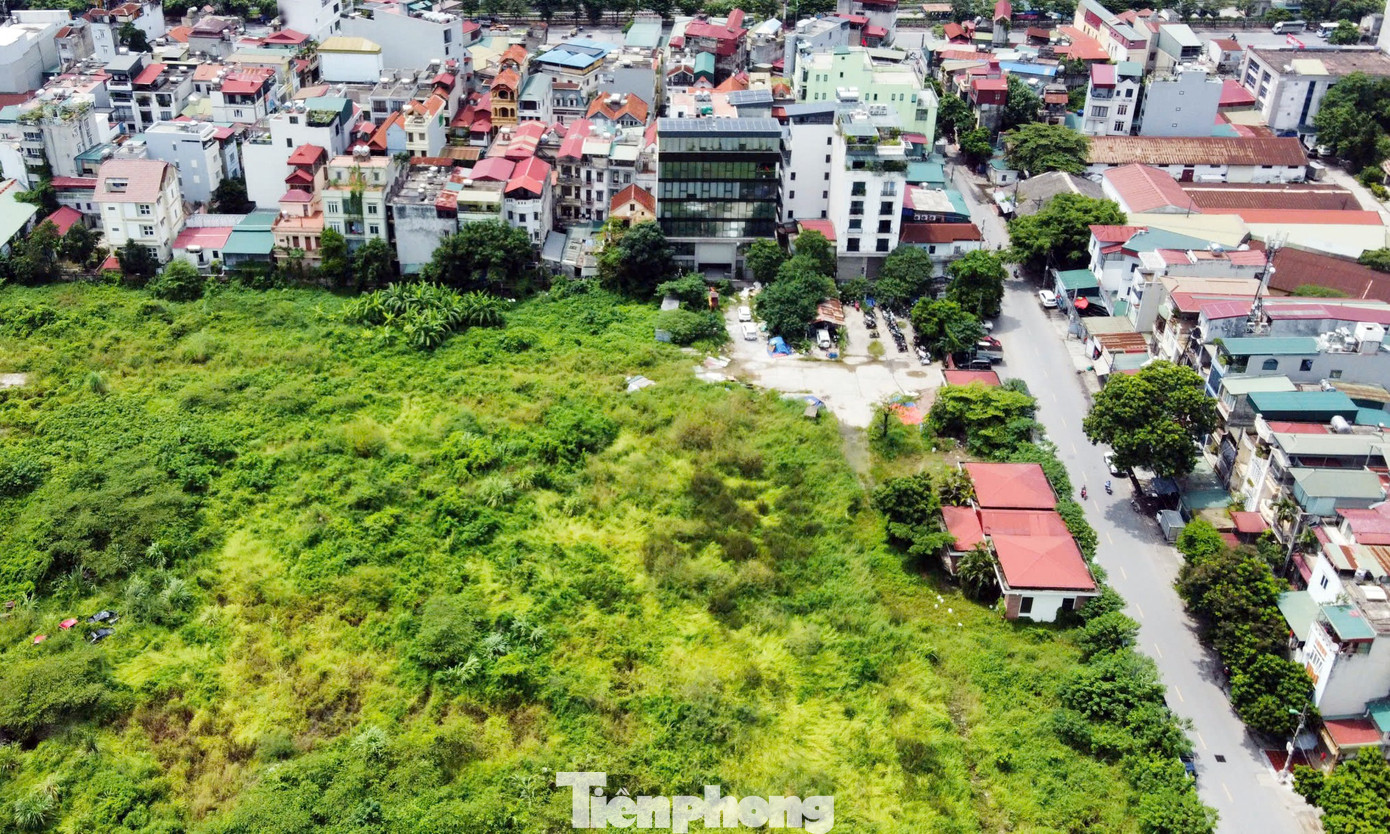 Cận cảnh khu đất bỏ hoang nhiều năm ở Hà Nội được thí điểm làm nhà ở - Ảnh 10