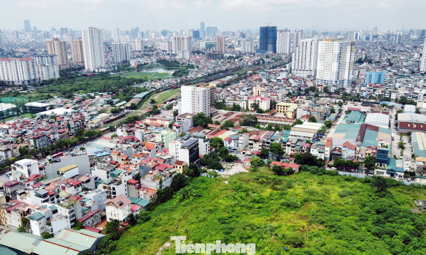 Cận cảnh khu đất bỏ hoang nhiều năm ở Hà Nội được thí điểm làm nhà ở - Ảnh 6
