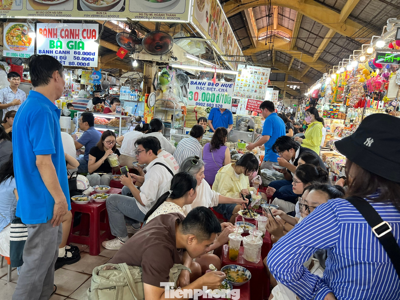 Cảnh trái ngược ở 'thiên đường mua sắm' Sài thành: Chỗ chen chân, nơi vắng lặng - Ảnh 9