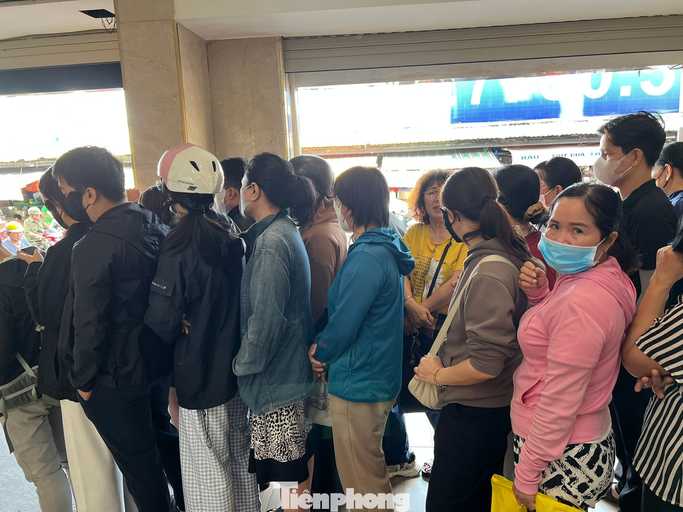 Chán cảnh 'chầu chực' mua vàng, nhà đầu tư chuyển qua món mới - Ảnh 1