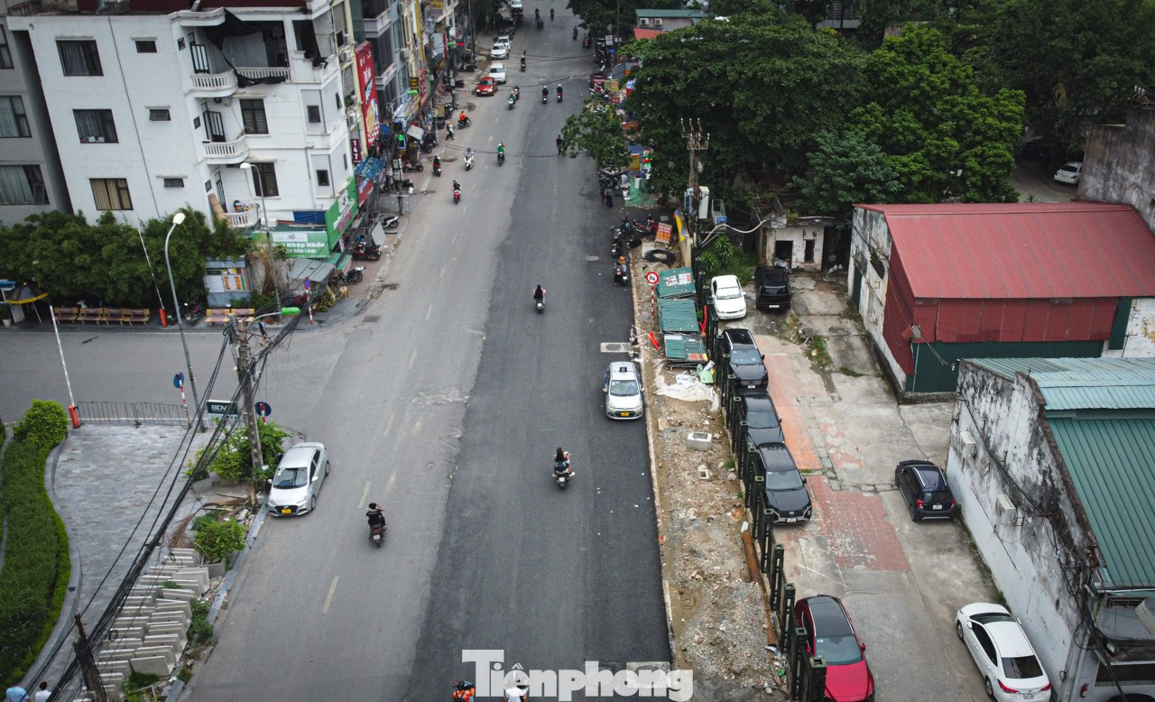 Hàng loạt nhà 'siêu mỏng, siêu méo' trên đường Nguyễn Tuân mở rộng sẽ được xử lý như thế nào? - Ảnh 2