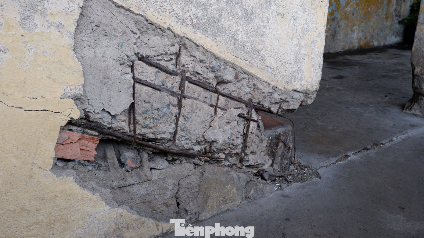 Sống bất an trong chung cư ở TPHCM: 'Nghe tiếng động mạnh là sợ trần rơi' - Ảnh 13