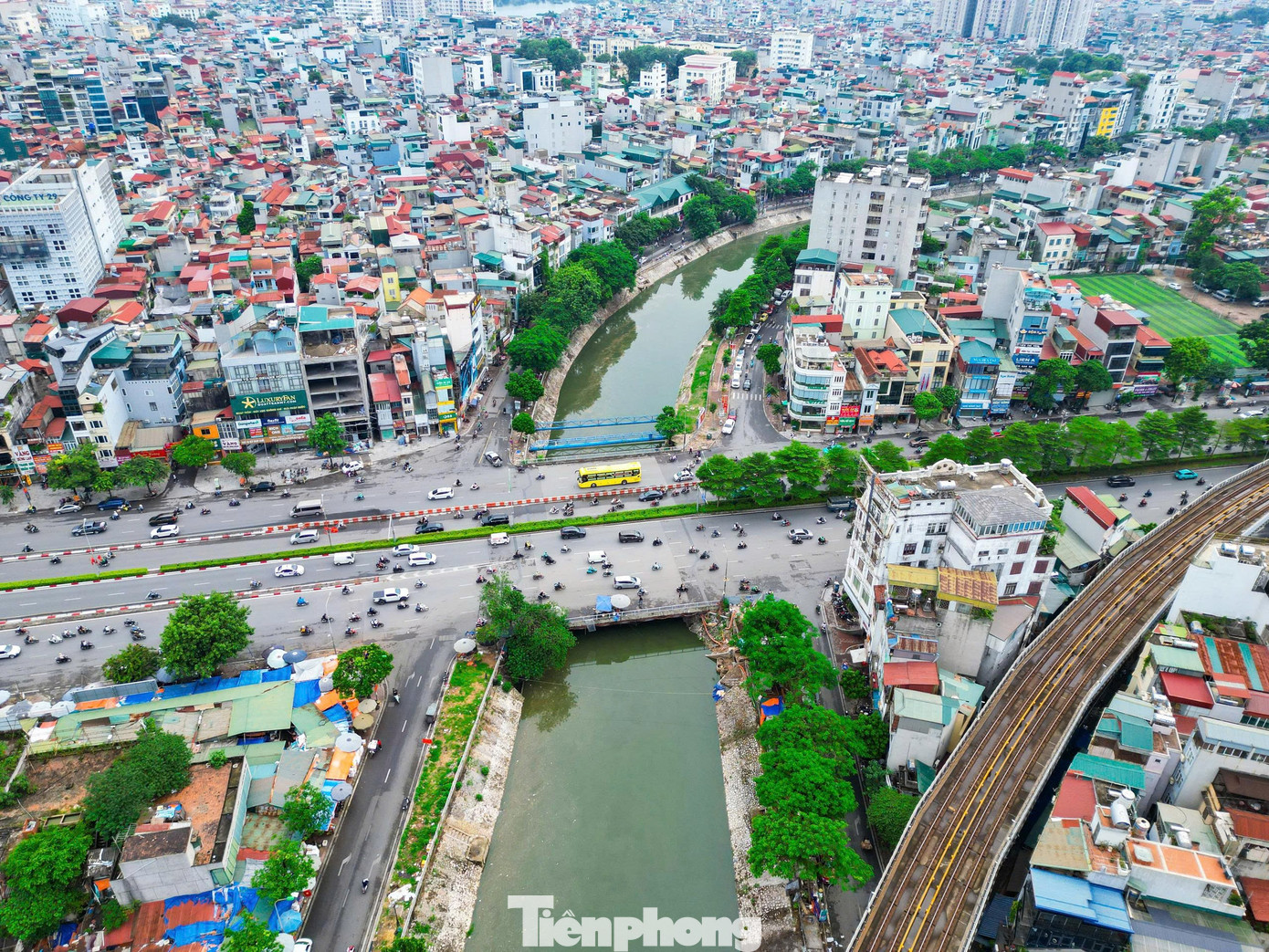 Hiện trạng sông Tô Lịch trước khi hóa công viên xanh - Ảnh 14