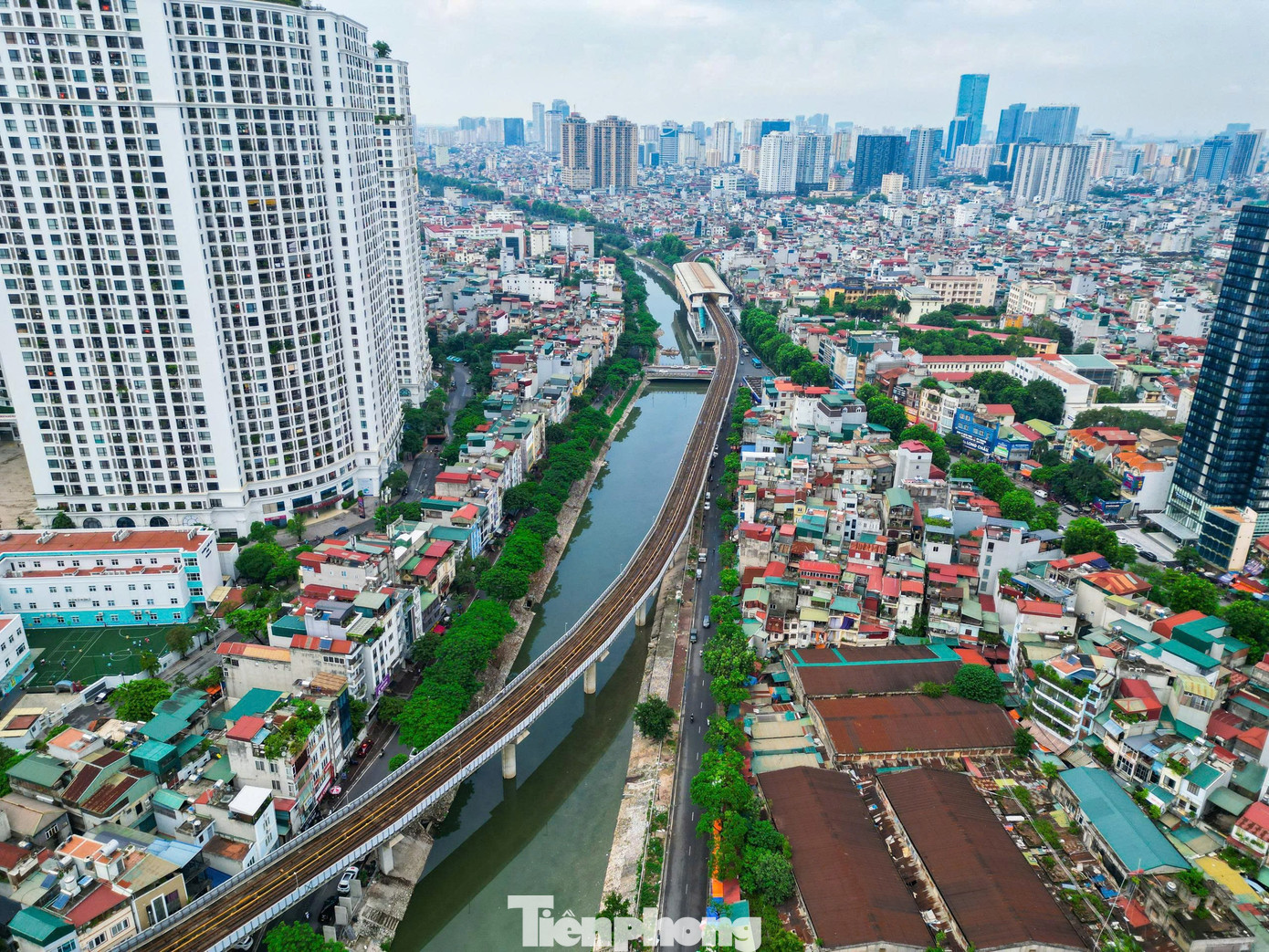 Hiện trạng sông Tô Lịch trước khi hóa công viên xanh - Ảnh 13