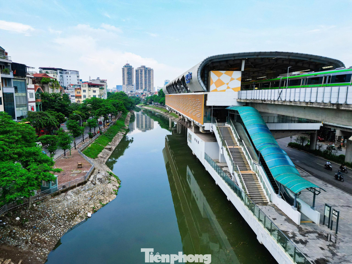 Hiện trạng sông Tô Lịch trước khi hóa công viên xanh - Ảnh 11