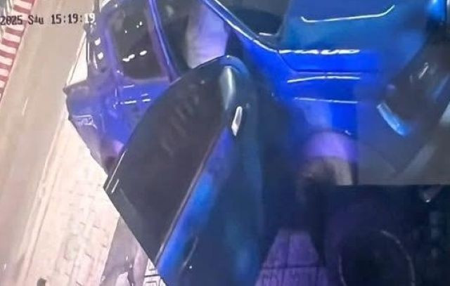 Người đàn ông báo mất gần 30 lượng vàng vì ngủ quên trên ô tô - Ảnh 1