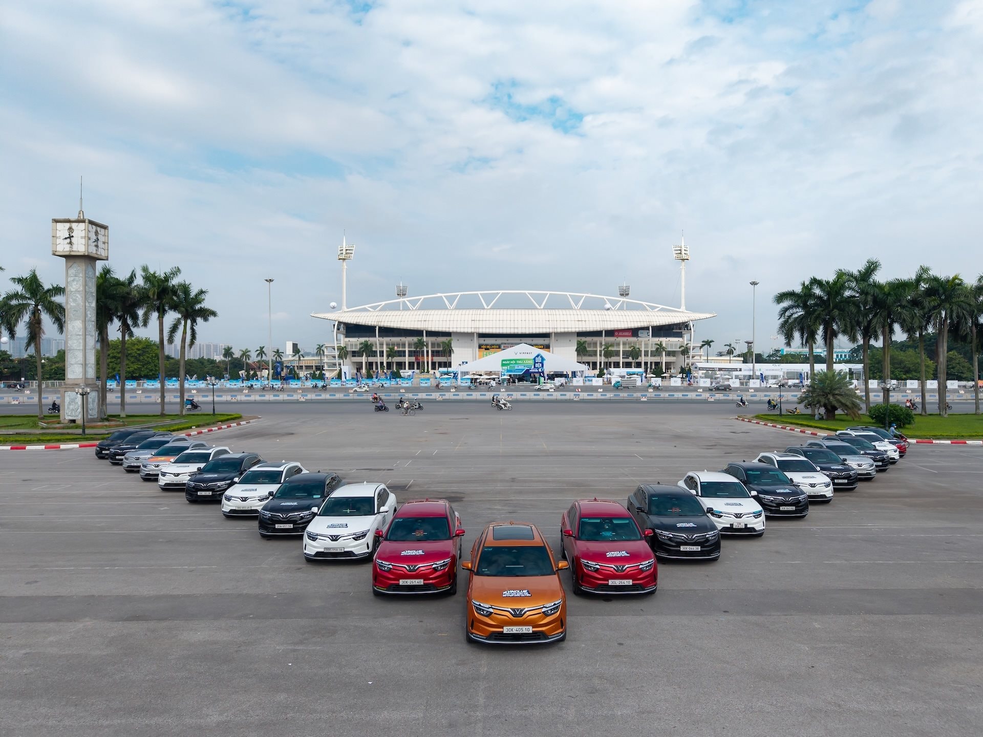 Tháng ngâu, VinFast vẫn bán mỗi ngày hơn 350 ô tô - Ảnh 1