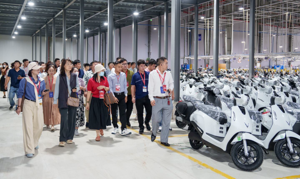 600 nhà phân phối VinFast đồng lòng nhất trí bán 1,5 triệu xe máy điện trong năm 2026 - Ảnh 2