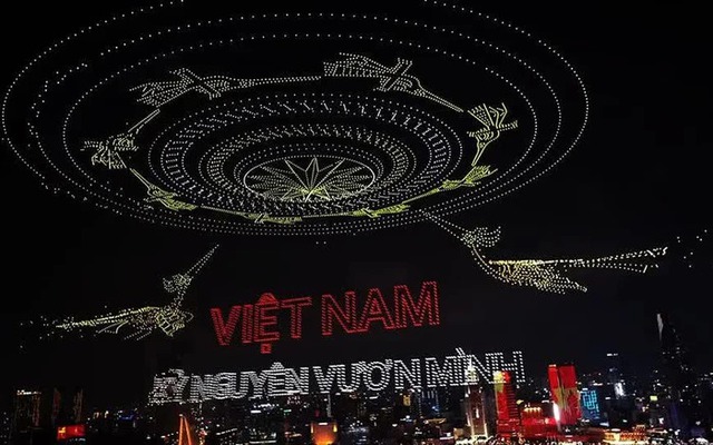 Kỷ lục Guinness mới: Việt Nam huy động 10.518 máy bay không người lái, gấp 3.2 lần thành tích Trung Quốc - Ảnh 1