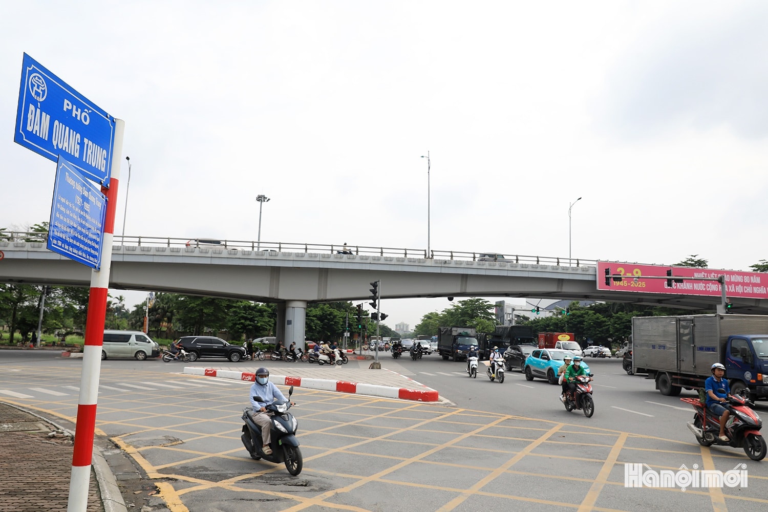 Cận cảnh nút giao Cổ Linh chuẩn bị xây hầm chui gần 750 tỷ đồng vào dịp 10-10 - Ảnh 3