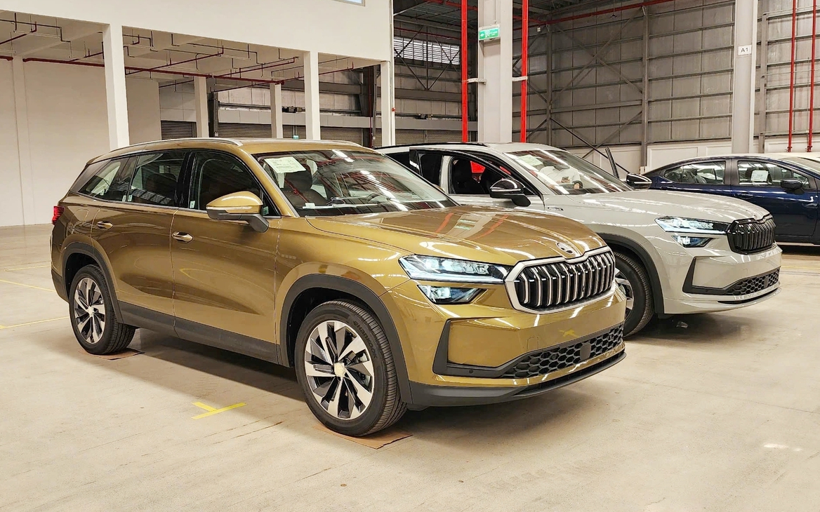 Skoda Kodiaq có giá mới tại Việt Nam: Cao nhất gần 1,5 tỷ đồng, bản 'base' vẫn giảm 81 triệu lăn bánh cạnh tranh Santa Fe, Everest - Ảnh 2