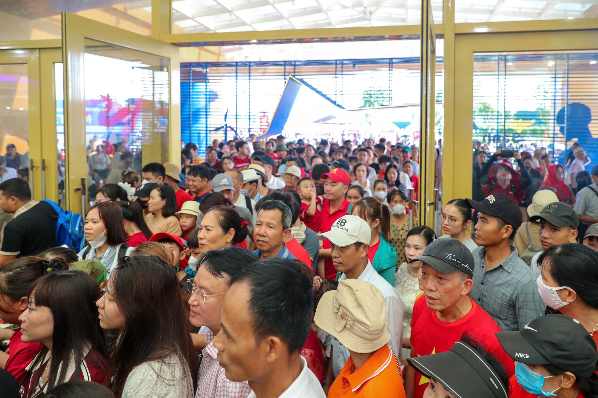 Sẽ có 2 ngày bắn pháo hoa tầm cao tại Triển lãm thành tựu đất nước - Ảnh 1