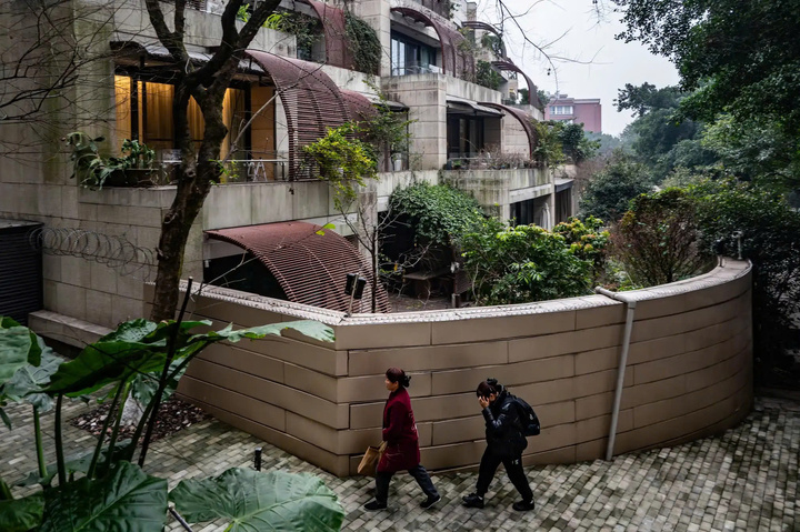 Cuộc sống bên trong thành phố mê cung Trùng Khánh - Ảnh 10