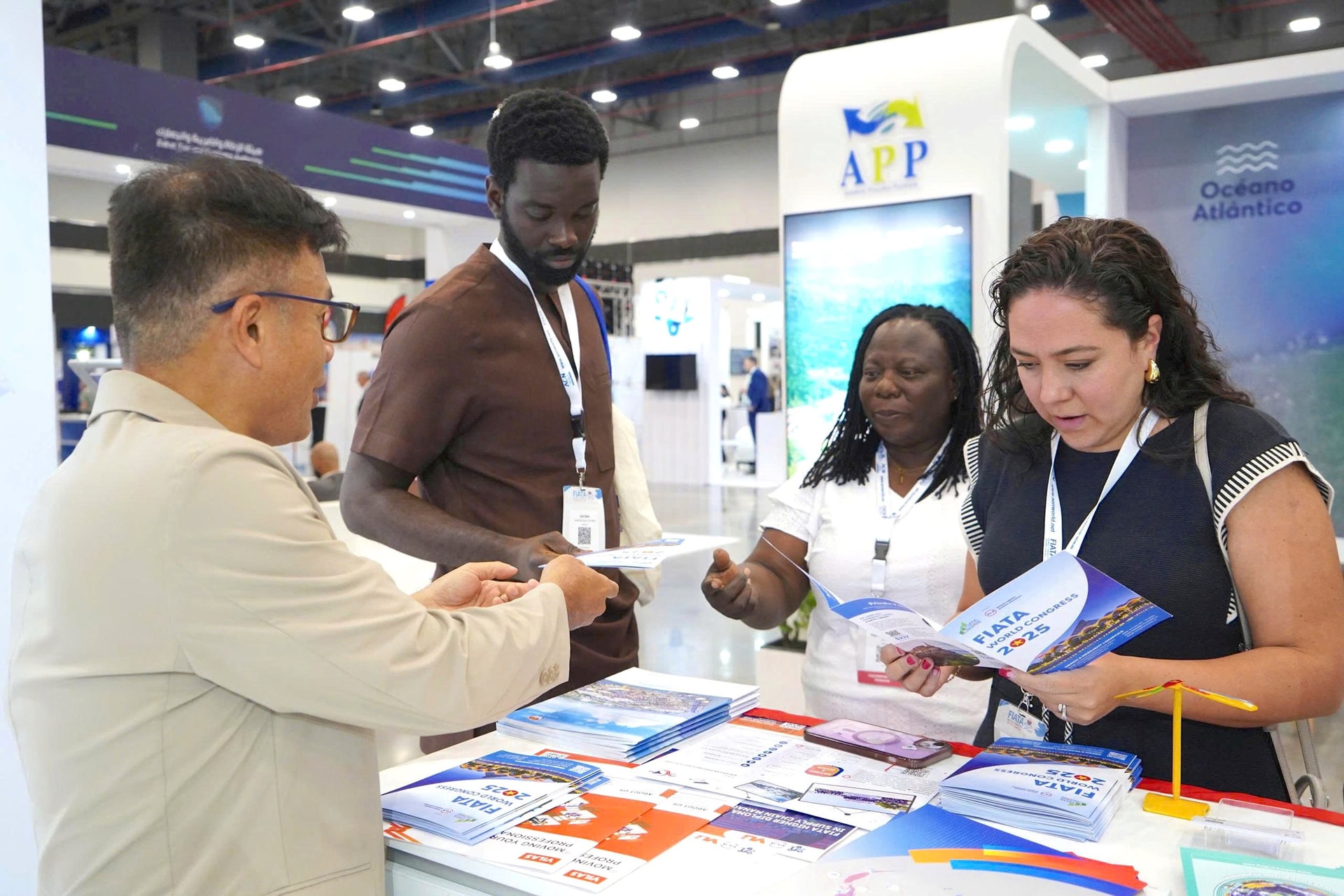 Việt Nam tổ chức sự kiện được ví như “chiếc cầu vàng” mở ra cánh cửa tiến vào châu Á với doanh nghiệp châu Âu: Bùng nổ làn sóng đăng ký - Ảnh 1