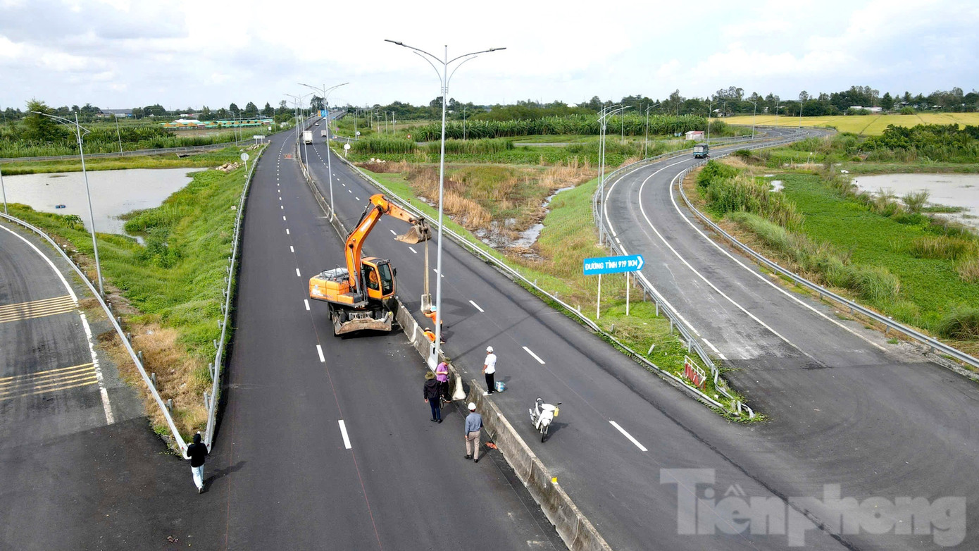 Tuyến đường nối Cần Thơ-An Giang được chi hơn 750 tỷ đồng nâng cấp sắp về đích - Ảnh 9