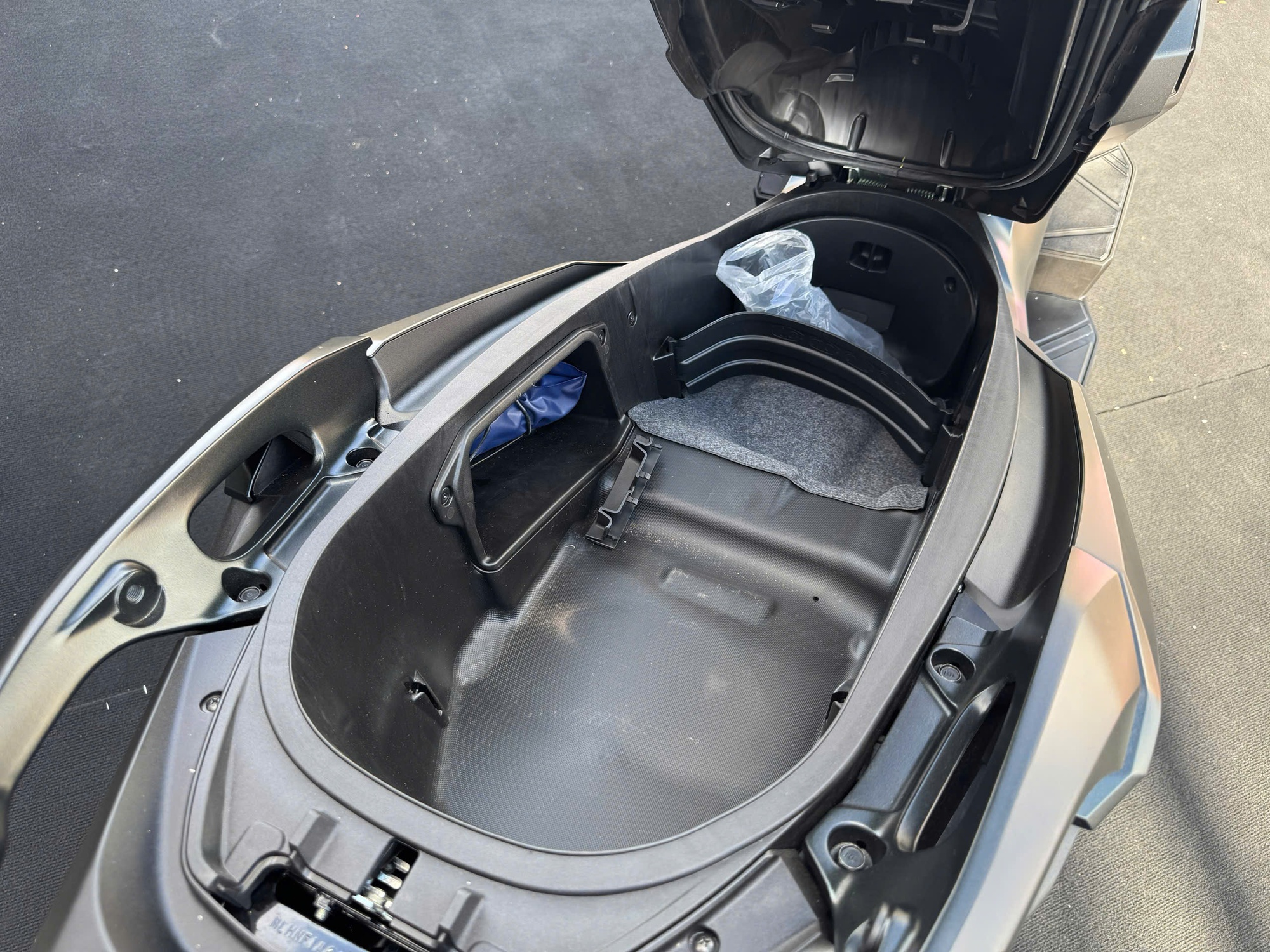 Honda ra mắt 3 xe máy mới: Winner R 'lột xác', ADV350 lần đầu xuất hiện, Rebel 1100 nâng cấp mới - Ảnh 22