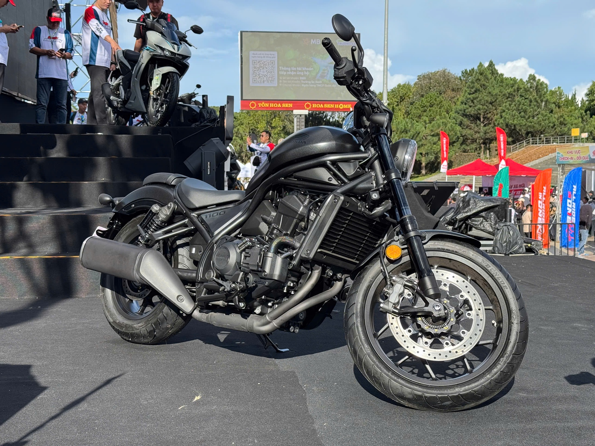 Honda ra mắt 3 xe máy mới: Winner R 'lột xác', ADV350 lần đầu xuất hiện, Rebel 1100 nâng cấp mới - Ảnh 25