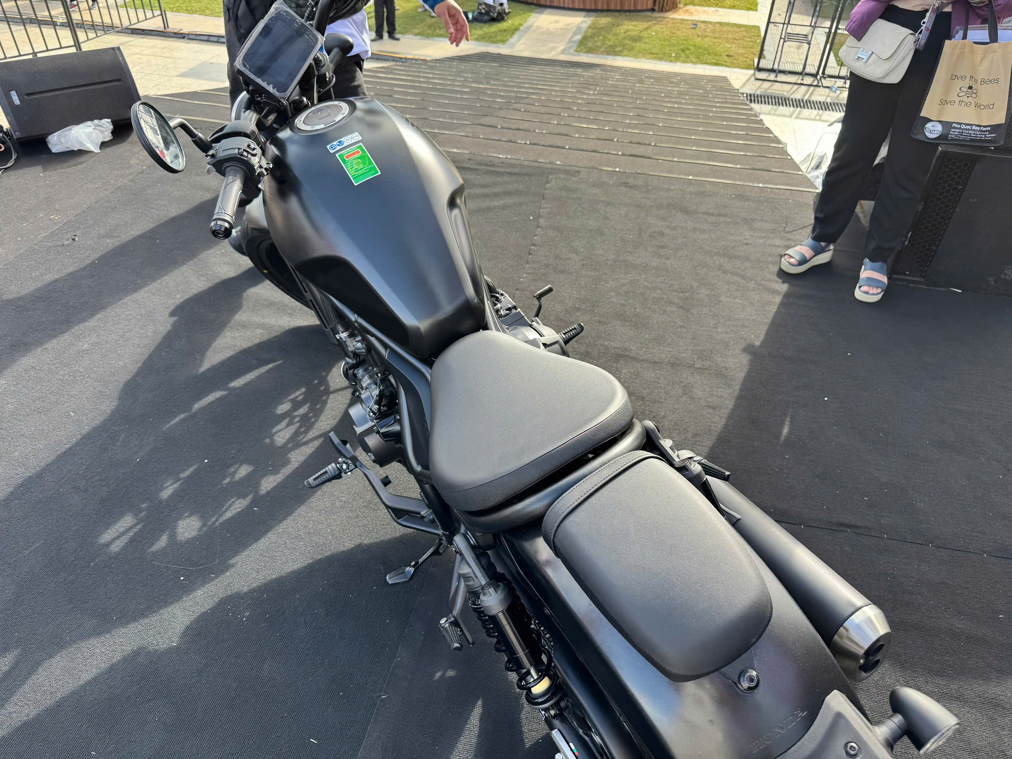 Honda ra mắt 3 xe máy mới: Winner R 'lột xác', ADV350 lần đầu xuất hiện, Rebel 1100 nâng cấp mới - Ảnh 32