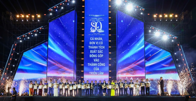 VNPT được trao giải “Không gian trưng bày tiêu biểu” tại Triển lãm Thành tựu đất nước - Ảnh 1