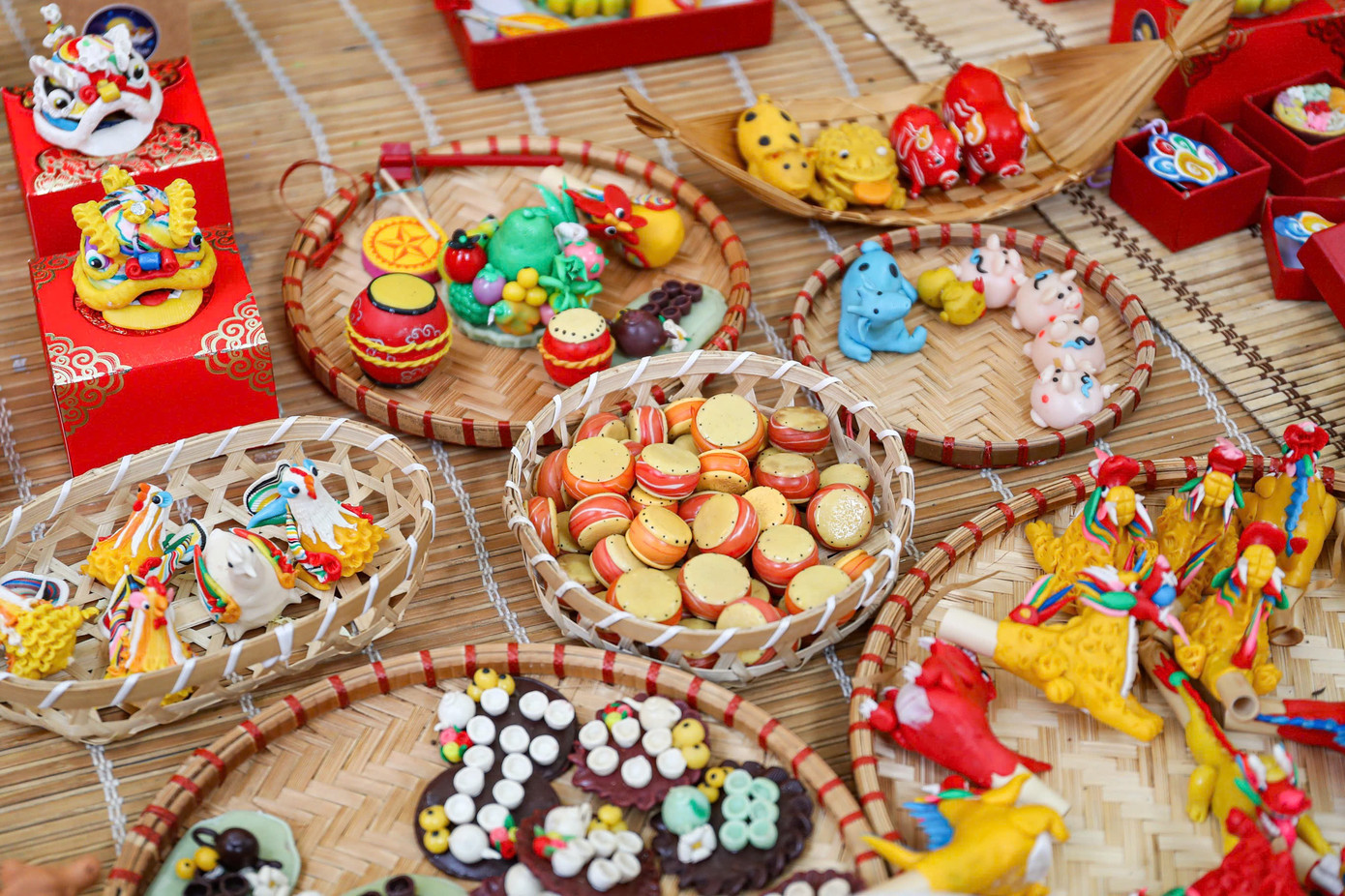 Đồ chơi trung thu truyền thống 'hồi sinh' giá tiền triệu - Ảnh 7