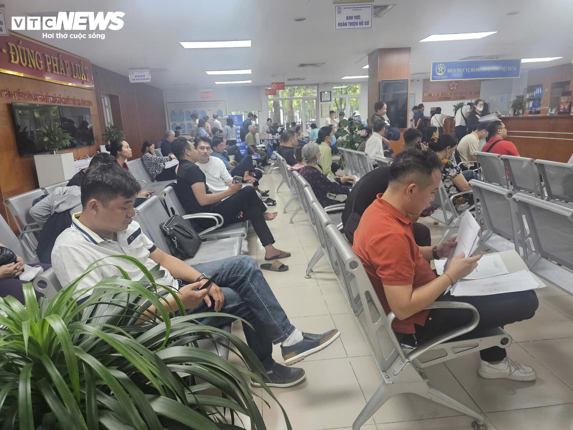 ‘Cò’ giăng lưới bủa vây, người mua nhà xã hội ‘dính’ bất cứ lúc nào - Ảnh 7