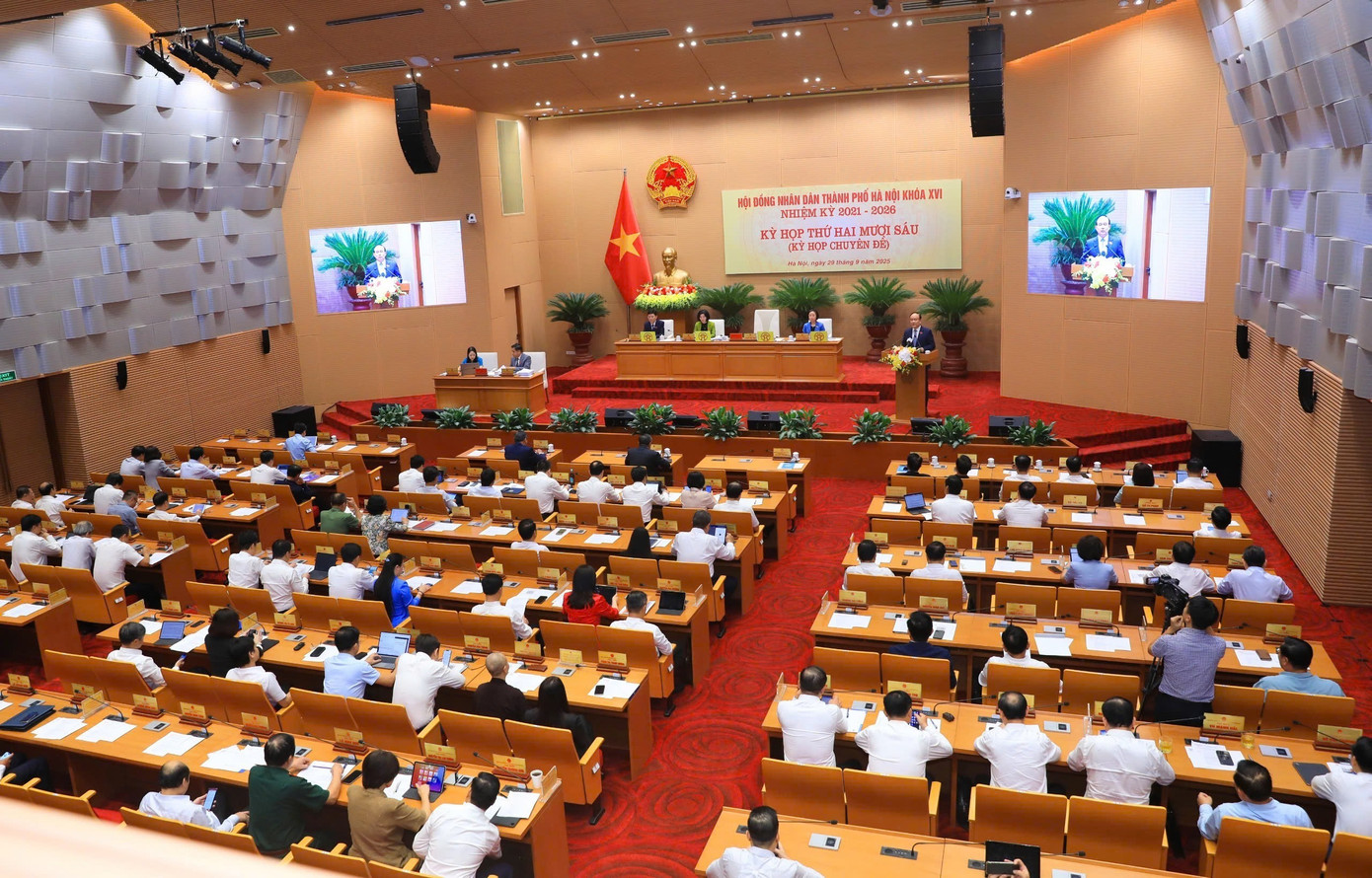 Hà Nội: Rút hồ sơ trình 3 dự án khỏi kỳ họp HĐND thành phố - Ảnh 1