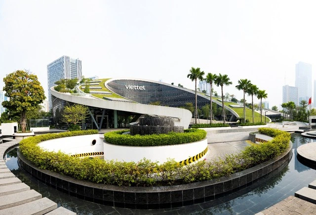 ‘Giải mã’ vì sao Viettel có nguồn tiền để làm vũ khí? - Ảnh 1