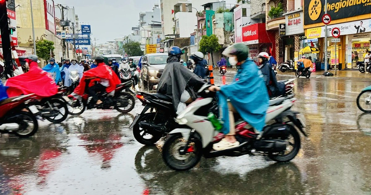 Tuần tới, TP.HCM và Nam bộ mưa lớn kéo dài