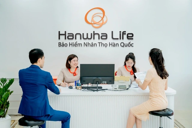 Hanwha Life ra mắt sản phẩm bảo hiểm liên kết đơn vị ‘Đồng hành sống thỏa chất’ - Ảnh 2