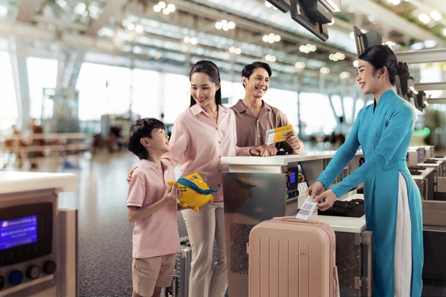 Mở bán trước 6 tháng, giá vé máy bay tết vẫn cao hơn năm trước - Ảnh 1