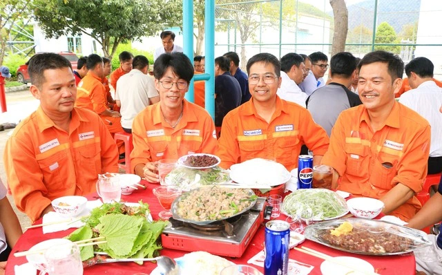 'Bữa cơm Công đoàn' gắn kết người lao động EVNGENCO3 - Ảnh 5