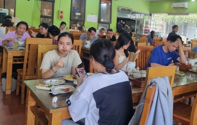 Xóa thuế khoán, cá nhân kinh doanh chịu thuế suất 17% - Ảnh 1