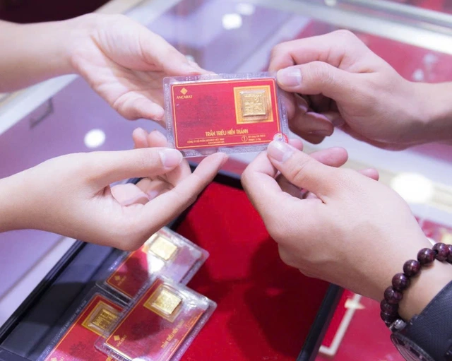Đề xuất 3 phương án đánh thuế mua bán vàng - Ảnh 1