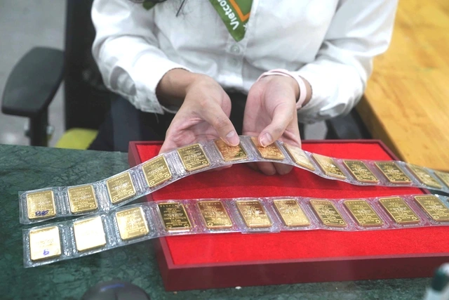 Đề xuất 3 phương án đánh thuế mua bán vàng - Ảnh 2