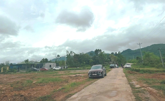 Sốt đất sau công bố quy hoạch KCN: Chủ yếu 'lướt sóng', đặt cọc bán sang tay - Ảnh 3