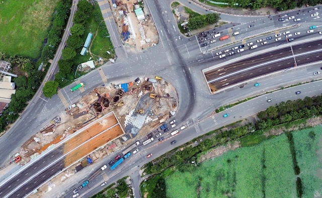 Chủ tịch UBND TP.HCM ra 'tối hậu thư' cho nút giao lớn nhất khu Đông - Ảnh 1