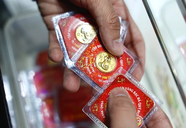 Giá vàng nhẫn tăng lên mức cao kỷ lục - Ảnh 1