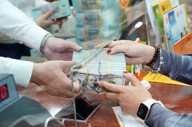 Giá USD hôm nay 30.9.2025: Tiếp tục giảm ngược chiều euro, bảng Anh - Ảnh 1