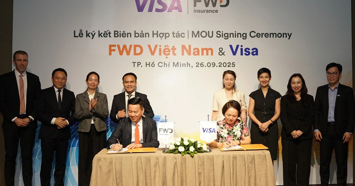 Khách hàng của FWD Việt Nam có thể đóng phí bảo hiểm bằng thẻ Visa