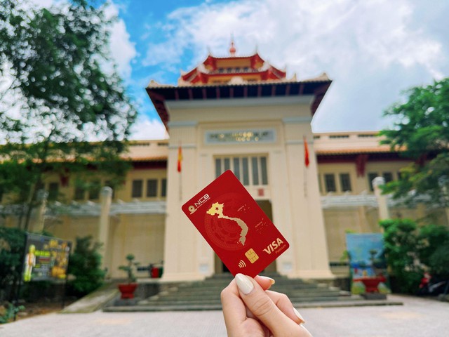 Ngắm những khung hình rực rỡ của thẻ NCB Visa Tự hào check-in dịp Quốc khánh - Ảnh 6