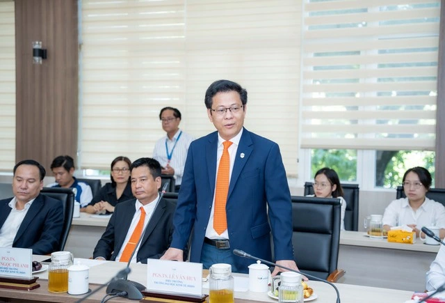 Techcombank hợp tác phát triển nguồn nhân lực cho Trung tâm tài chính quốc tế - Ảnh 2