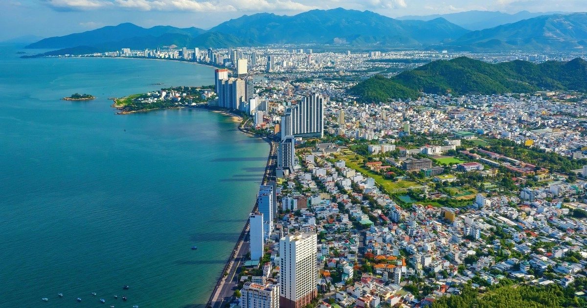 Chớp thời cơ để Khánh Hòa vươn ra biển lớn