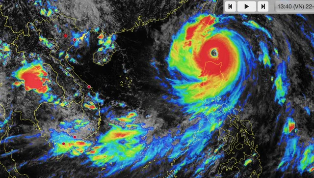 Đuôi siêu bão Ragasa quét lên Nam bộ, TP.HCM nguy cơ mưa lớn kết hợp triều cường - Ảnh 1